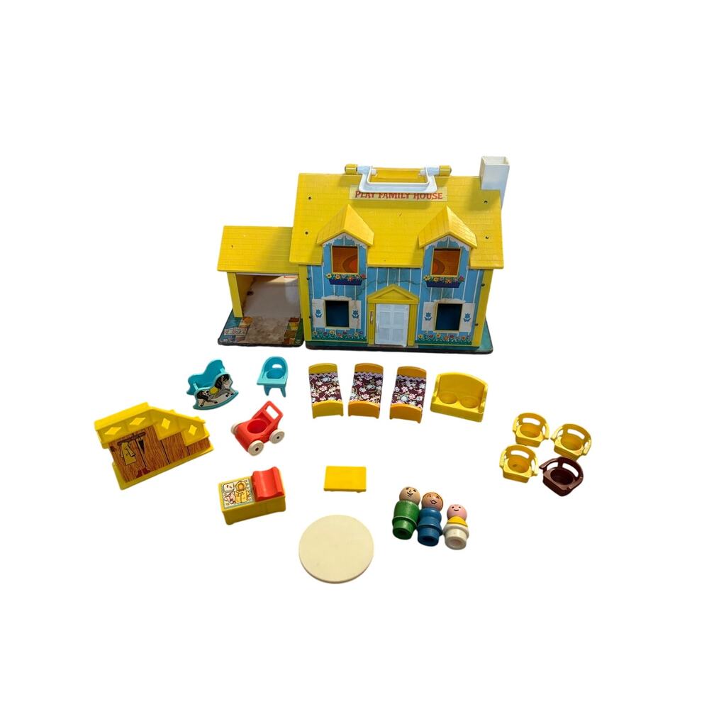 Fisher-Price 1969  Little People Play Family House model #952 + Extras